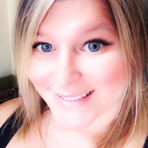 Meet your Posher, Dena-lynne